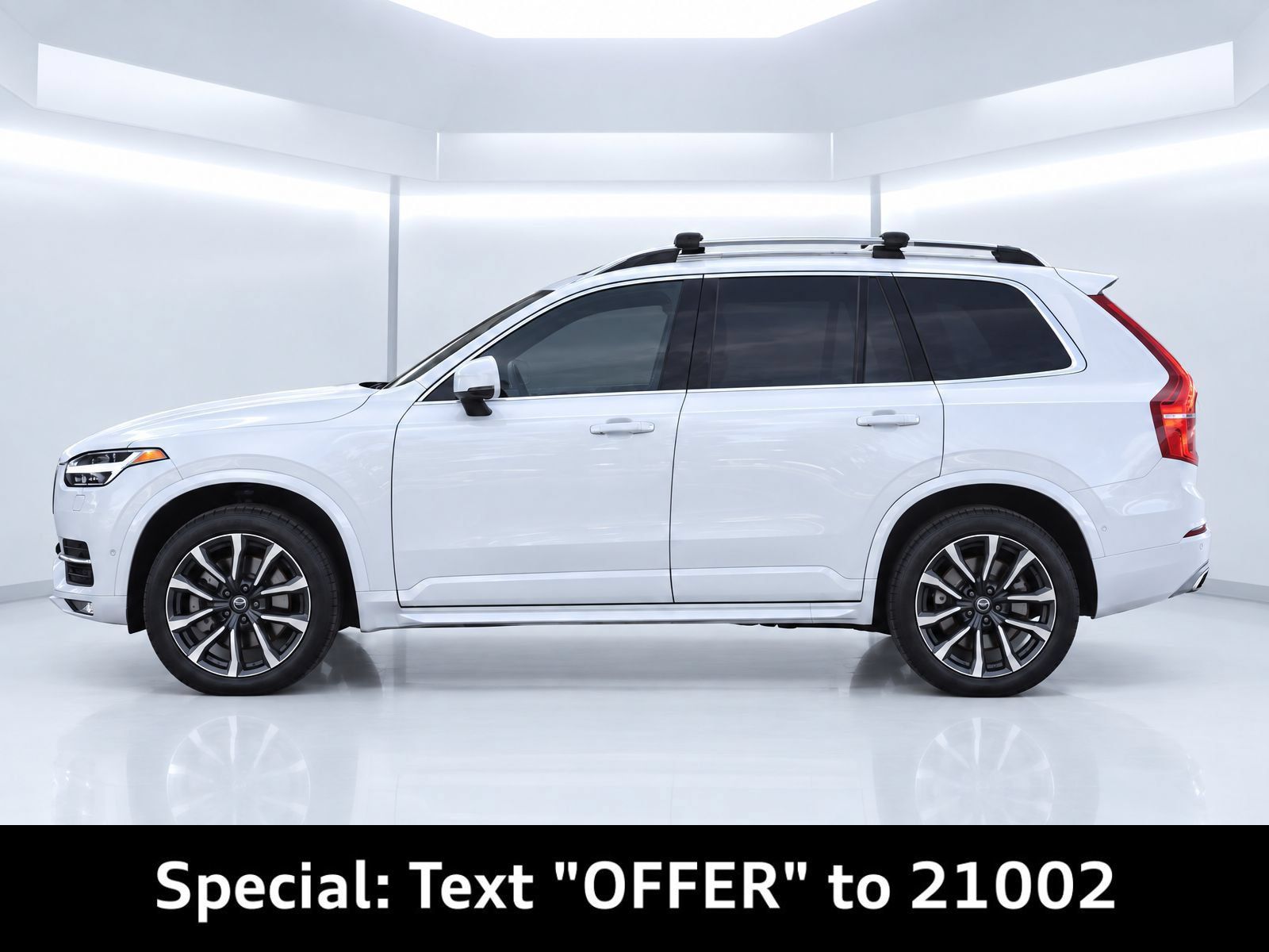 Used 2017 Volvo XC90 T6 Momentum w/ Vision Package AWD/4WD image 6