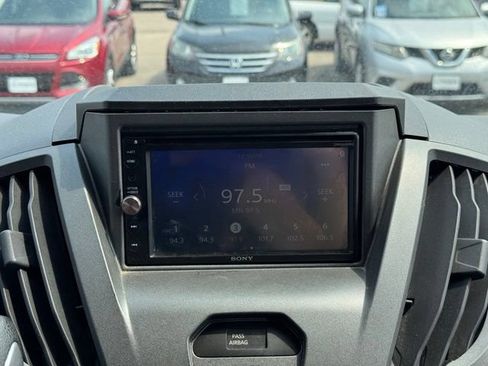 Used 2015 Ford Transit 350 XLT RWD image 3