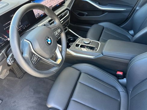 Used 2024 BMW 330i Sedan w/ Premium Package RWD image 9