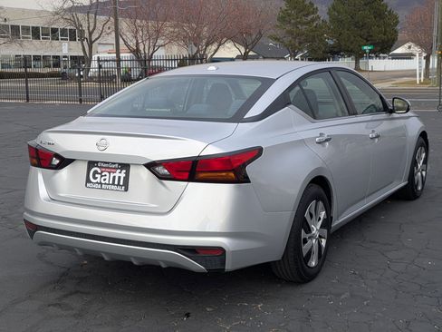 Used 2020 Nissan Altima 2.5 S image 3