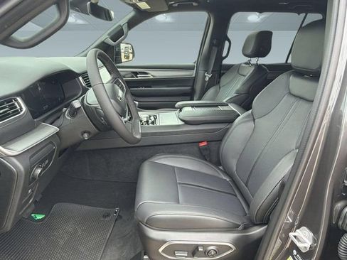 New 2026 Jeep Grand Wagoneer Limited AWD/4WD image 5