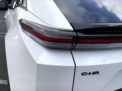 New 2026 Toyota C-HR AWD/4WD image 14