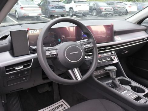 Used 2026 Hyundai Sonata SE FWD image 13