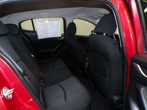 Used 2015 MAZDA MAZDA3 i Sport image 21