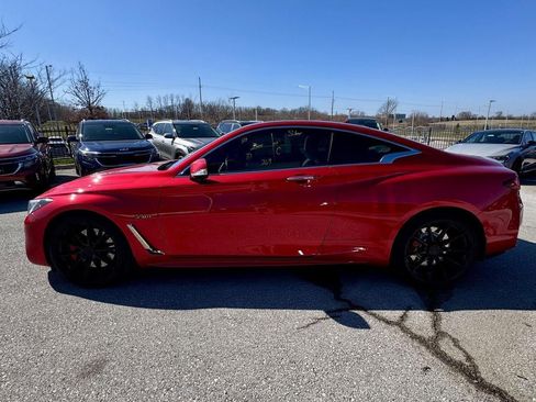 Used 2018 INFINITI Q60 Red Sport 400 w/ Pro Active Package image 2