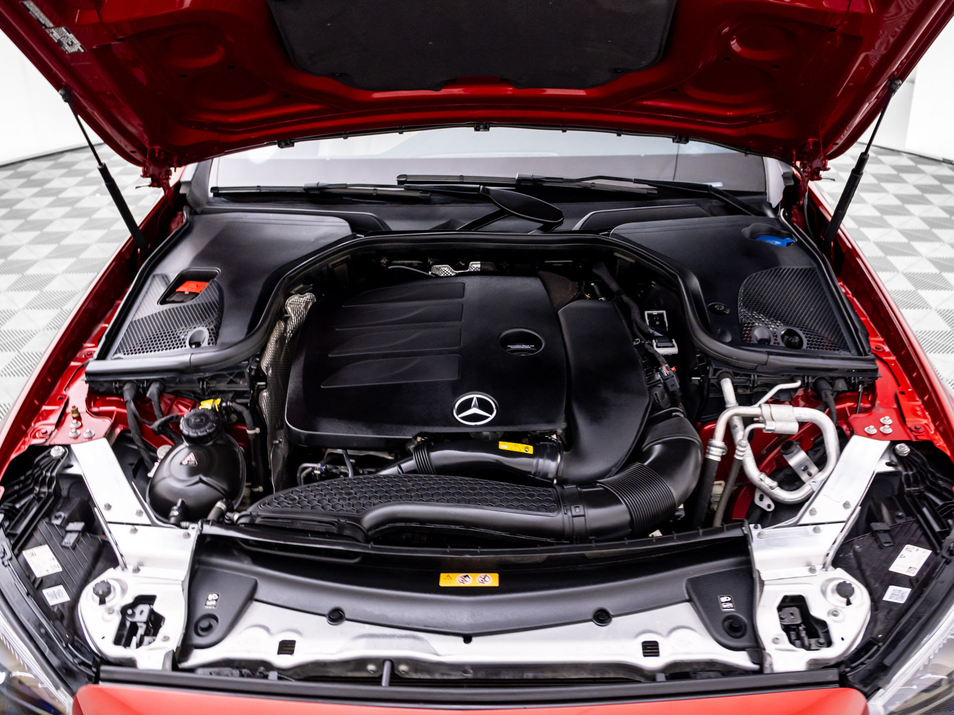 Used 2023 Mercedes-Benz E 350 4MATIC Sedan image 31
