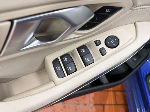 Used 2024 BMW 330i xDrive Sedan w/ M Sport Package image 11