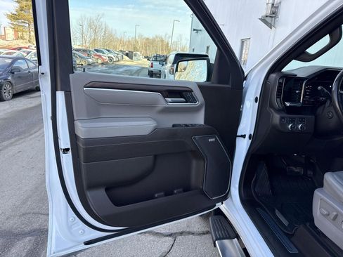 Used 2023 GMC Sierra 1500 SLT w/ SLT Premium Package image 15