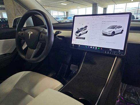 Used 2020 Tesla Model Y Performance AWD/4WD image 30