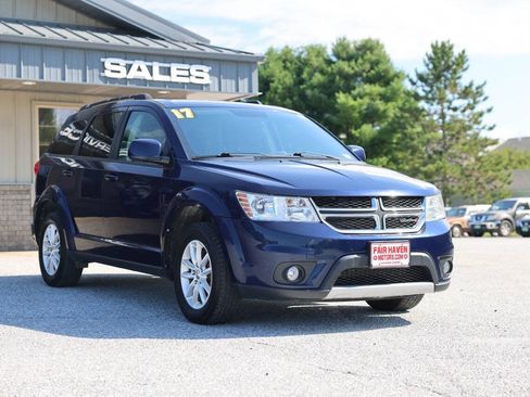 Used 2017 Dodge Journey SXT w/ Comfort/Convenience Group AWD/4WD image 6