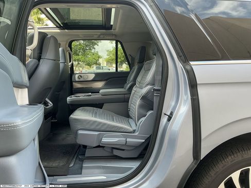Used 2022 Lincoln Navigator L Black Label image 10