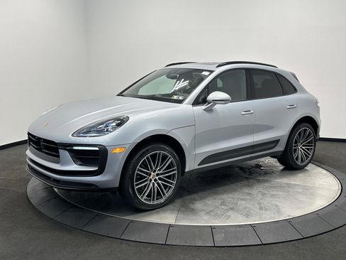 Certified 2026 Porsche Macan image 1