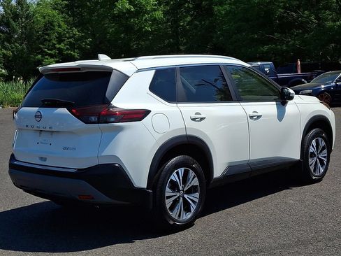 Certified 2023 Nissan Rogue SV w/ SV Premium B Package AWD/4WD image 7