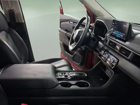 Used 2025 Honda Pilot Touring image 18