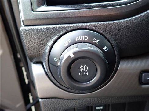 Used 2021 Nissan Titan PRO-4X AWD/4WD image 17