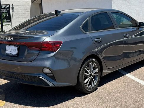 Used 2022 Kia Forte LXS w/ LXS Technology Package FWD image 14