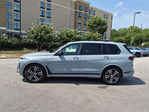 Used 2026 BMW X7 M60i AWD/4WD image 6