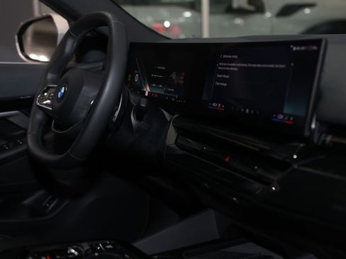 Used 2024 BMW 530i image 44