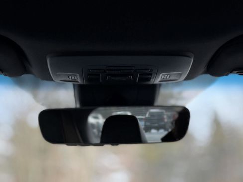 Used 2019 Toyota Avalon Touring image 23