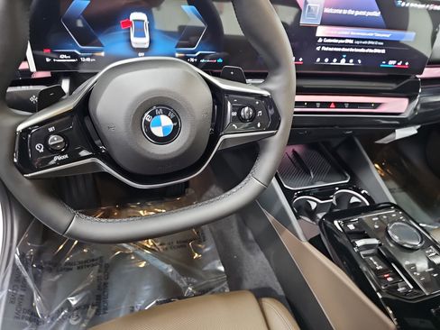 New 2027 BMW 530i xDrive AWD/4WD image 18