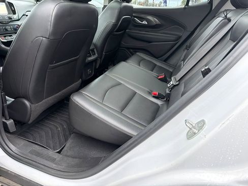 Used 2022 GMC Terrain SLT w/ Infotainment Package II image 21