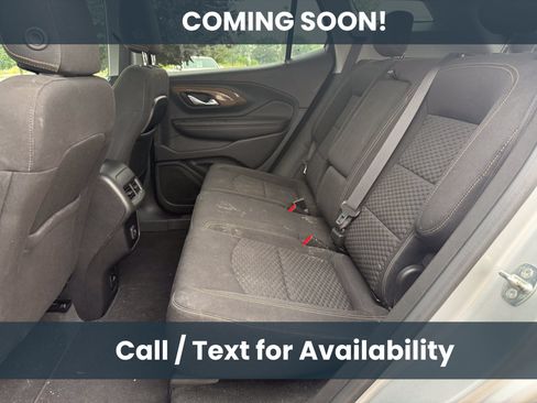 Used 2019 GMC Terrain SLE w/ Driver Convenience Package AWD/4WD image 9