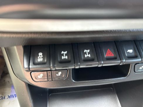 Used 2019 Chevrolet Colorado ZR2 w/ ZR2 Dusk Special Edition AWD/4WD image 16