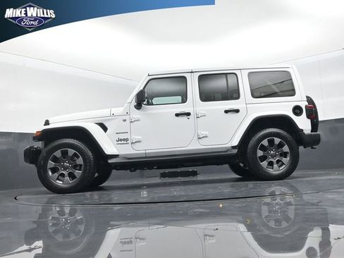 Used 2018 Jeep Wrangler Unlimited Sahara image 20