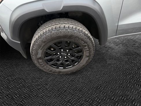 Certified 2024 Chevrolet Colorado Trail Boss image 11