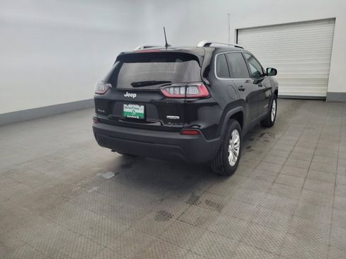 Used 2019 Jeep Cherokee Latitude w/ Cold Weather Group image 9