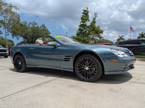 Used 2004 Mercedes-Benz SL 500 image 2