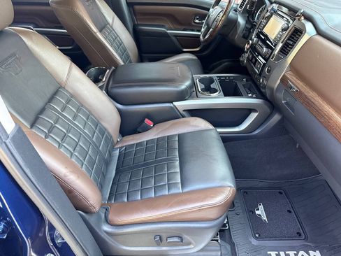 Used 2017 Nissan Titan Platinum Reserve AWD/4WD image 15