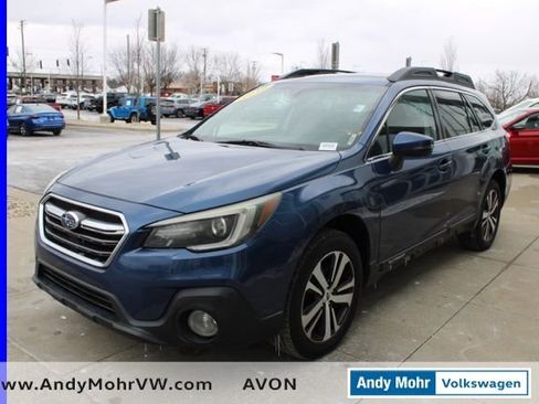 Used 2019 Subaru Outback 2.5i Limited AWD/4WD image 3