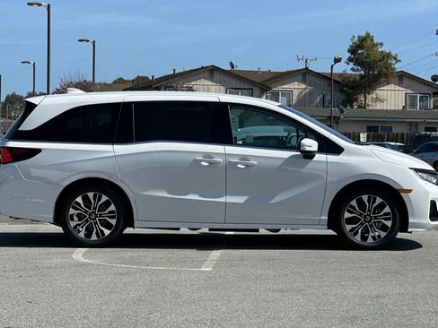 New 2026 Honda Odyssey Elite image 2