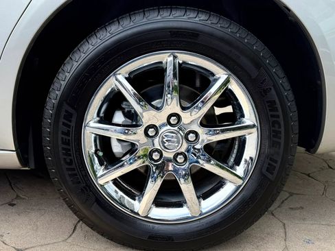 Used 2007 Buick Lucerne CXL w/ Luxury Package FWD image 45