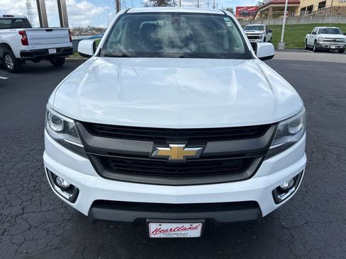Used 2018 Chevrolet Colorado Z71 AWD/4WD image 2