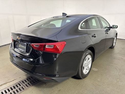 Used 2025 Chevrolet Malibu LS image 33