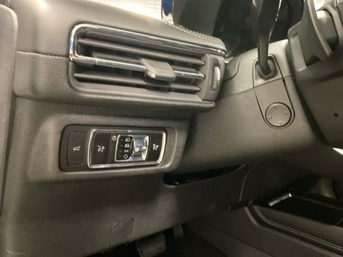 New 2025 Lincoln Corsair AWD w/ Equipment Group 101A image 16