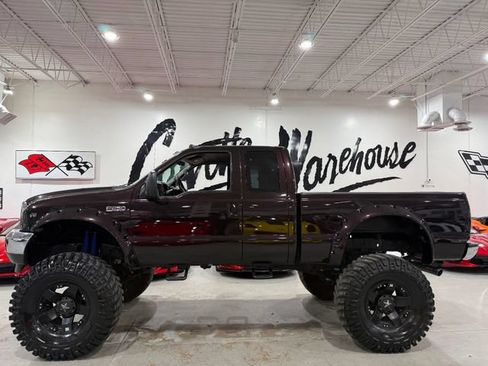 Used 2001 Ford F250 XL AWD/4WD image 2