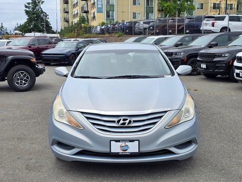 Used 2012 Hyundai Sonata GLS w/ Popular Equipment Pkg FWD image 2