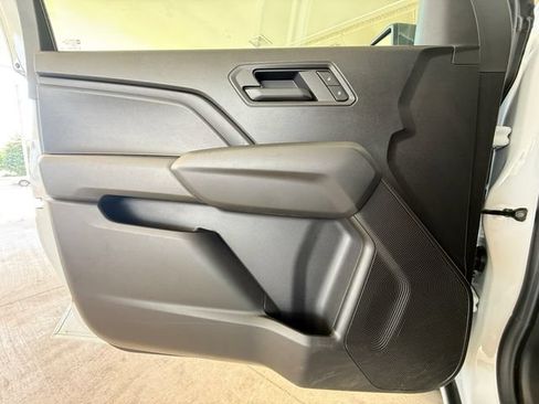 Used 2025 Chevrolet Colorado Trail Boss AWD/4WD image 24