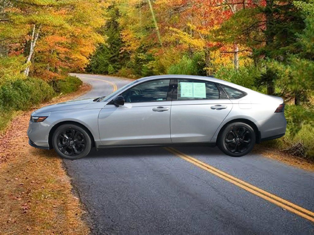 Certified 2025 Honda Accord SE image 7