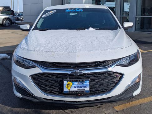 Used 2024 Chevrolet Malibu RS w/ LPO, Floor Liner Package image 8