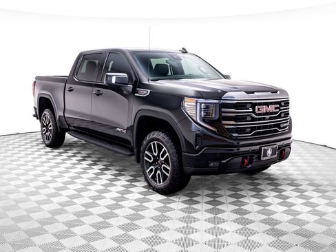 Used 2023 GMC Sierra 1500 AT4 w/ Technology Package AWD/4WD image 8