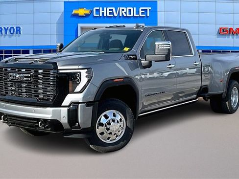 New 2026 GMC Sierra 3500 Denali Ultimate w/ LPO, Black Badging Package image 2