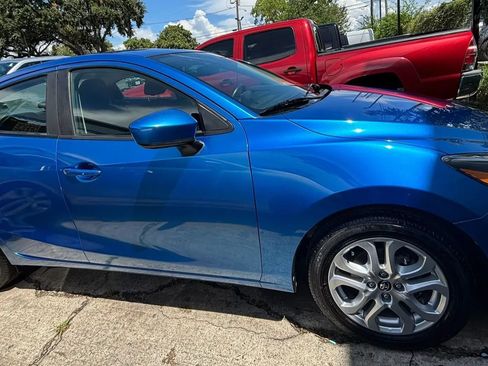 Used 2018 Toyota Yaris iA FWD image 9