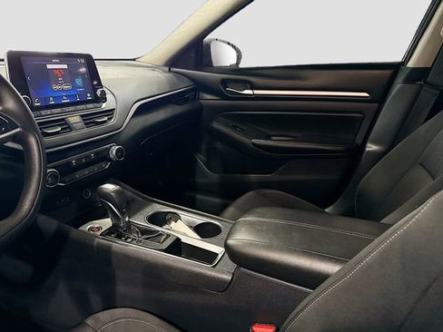 Used 2022 Nissan Altima 2.5 SV image 22