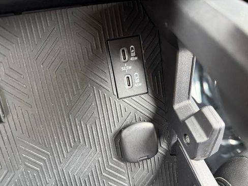 Used 2024 Toyota Tacoma TRD Off-Road image 28