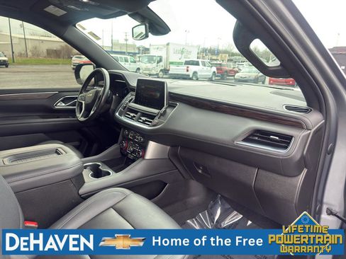 Used 2022 Chevrolet Suburban LT w/ Luxury Package AWD/4WD image 28