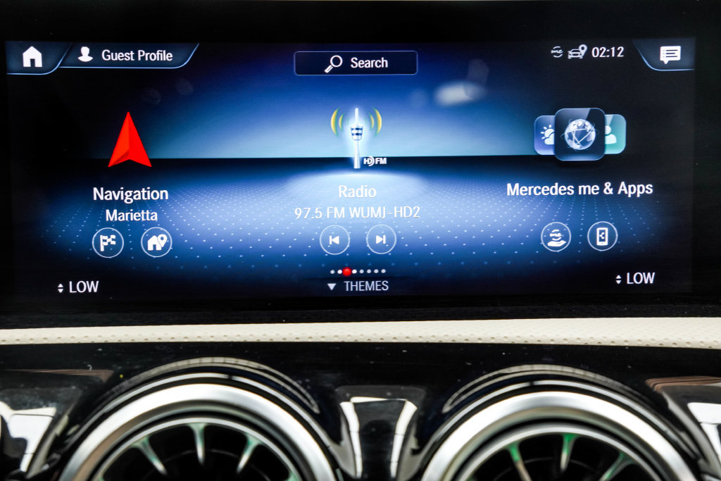 Used 2022 Mercedes-Benz CLA 250 4MATIC image 31